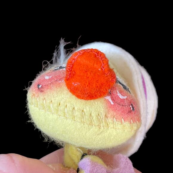 Annalee Mobilitee Duck Plush Vtg Yellow Duckling in Hat w/ Green TAG Easter Toy - Picture 8 of 16